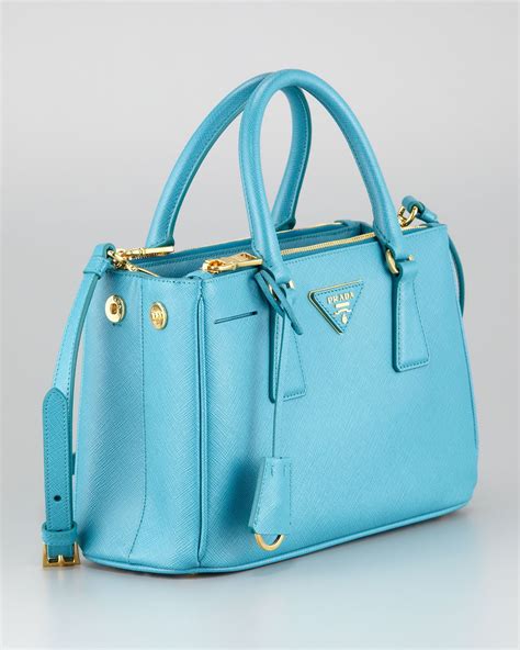 prada blue color